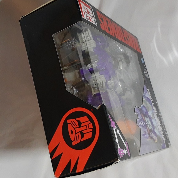 Transformers Generations Voyager Class Titans Return Nucleon & Galvatron SEALED - Picture 13 of 14